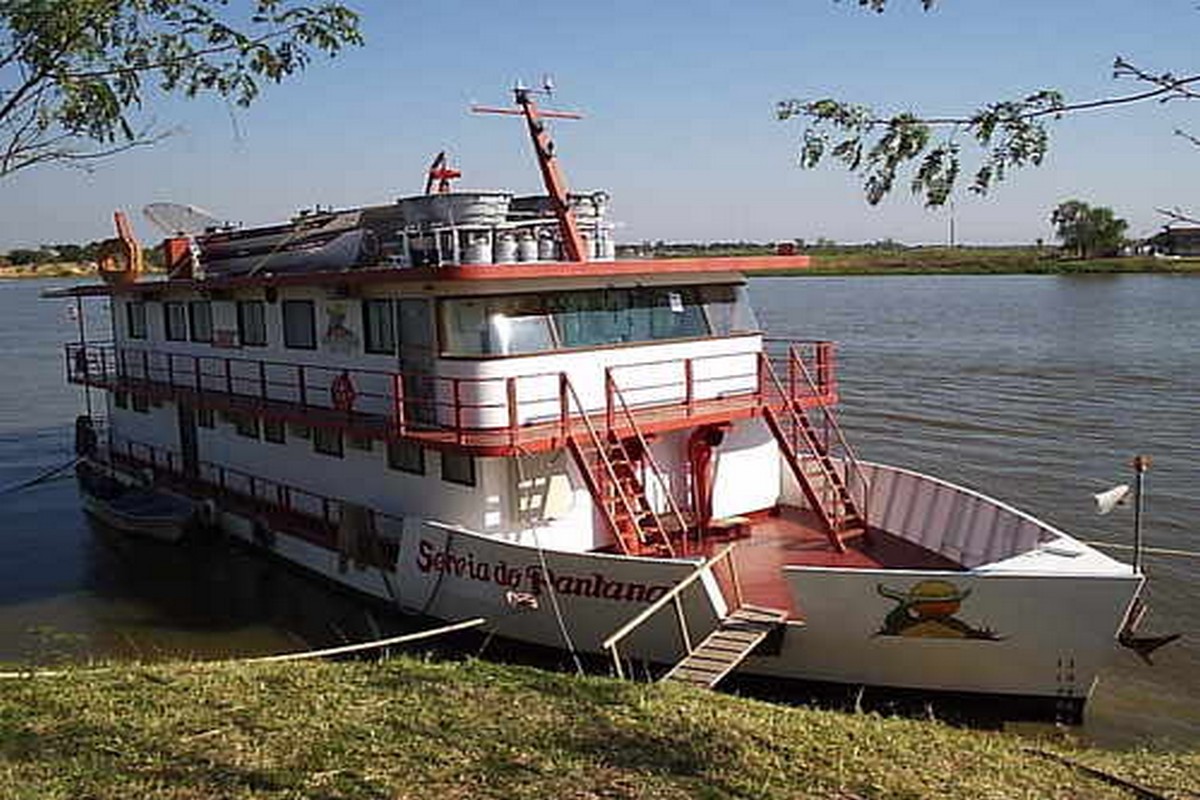 BARCO-HOTEL SEREIA DO PANTANAL