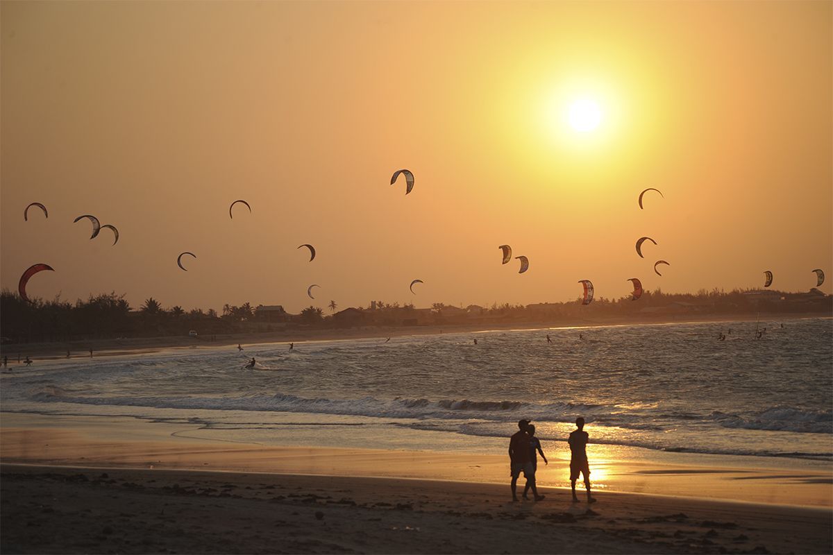 UMA DAS MAIS BELAS PRAIAS DO LITORAL NORDESTINO ENCONTRA-SE BARRA GRANDE - PIAUÍ 