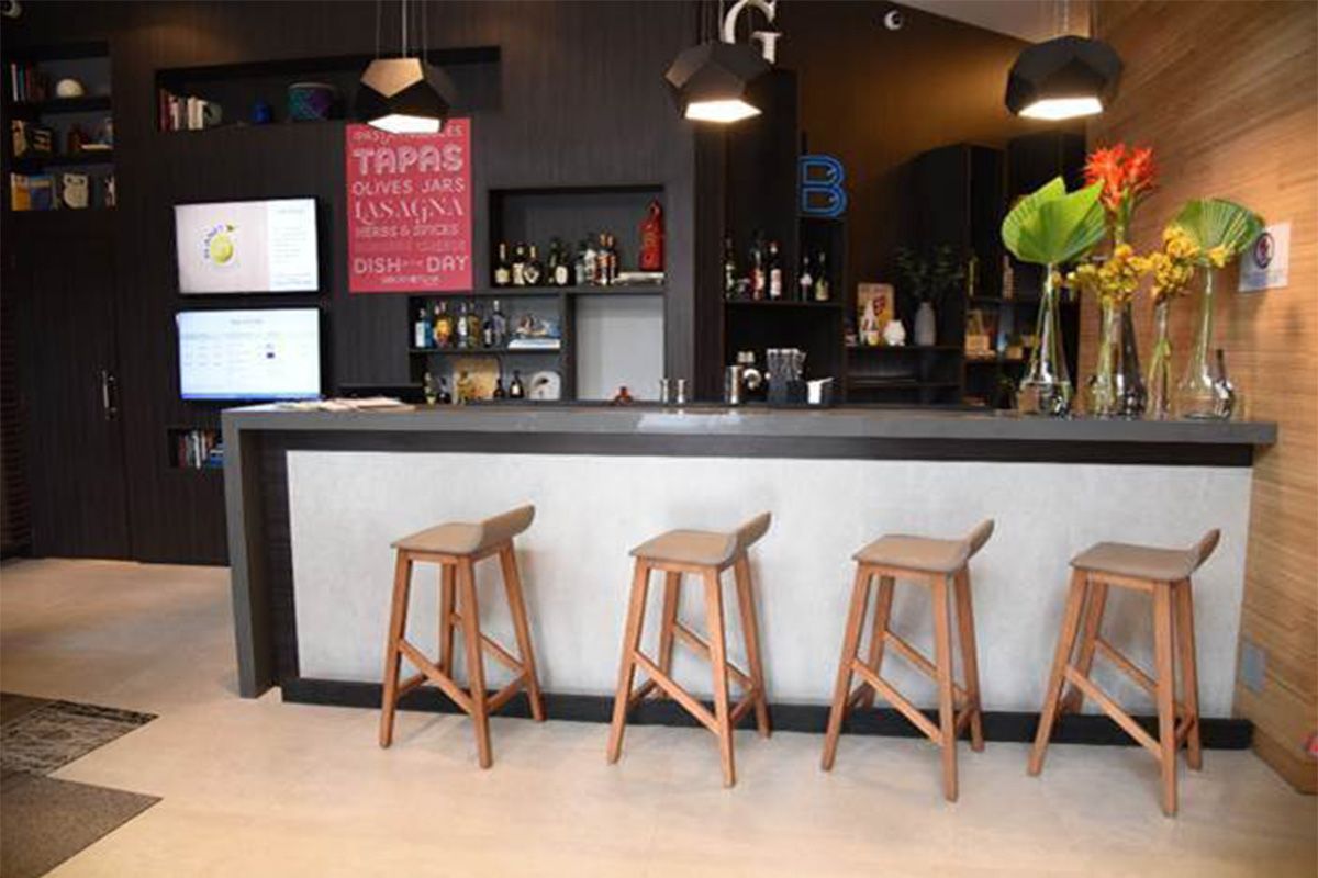 NOVOTEL APRESENTA NOVA CARTA DE DRINKS EM PARCERIA COM CASA FLORA