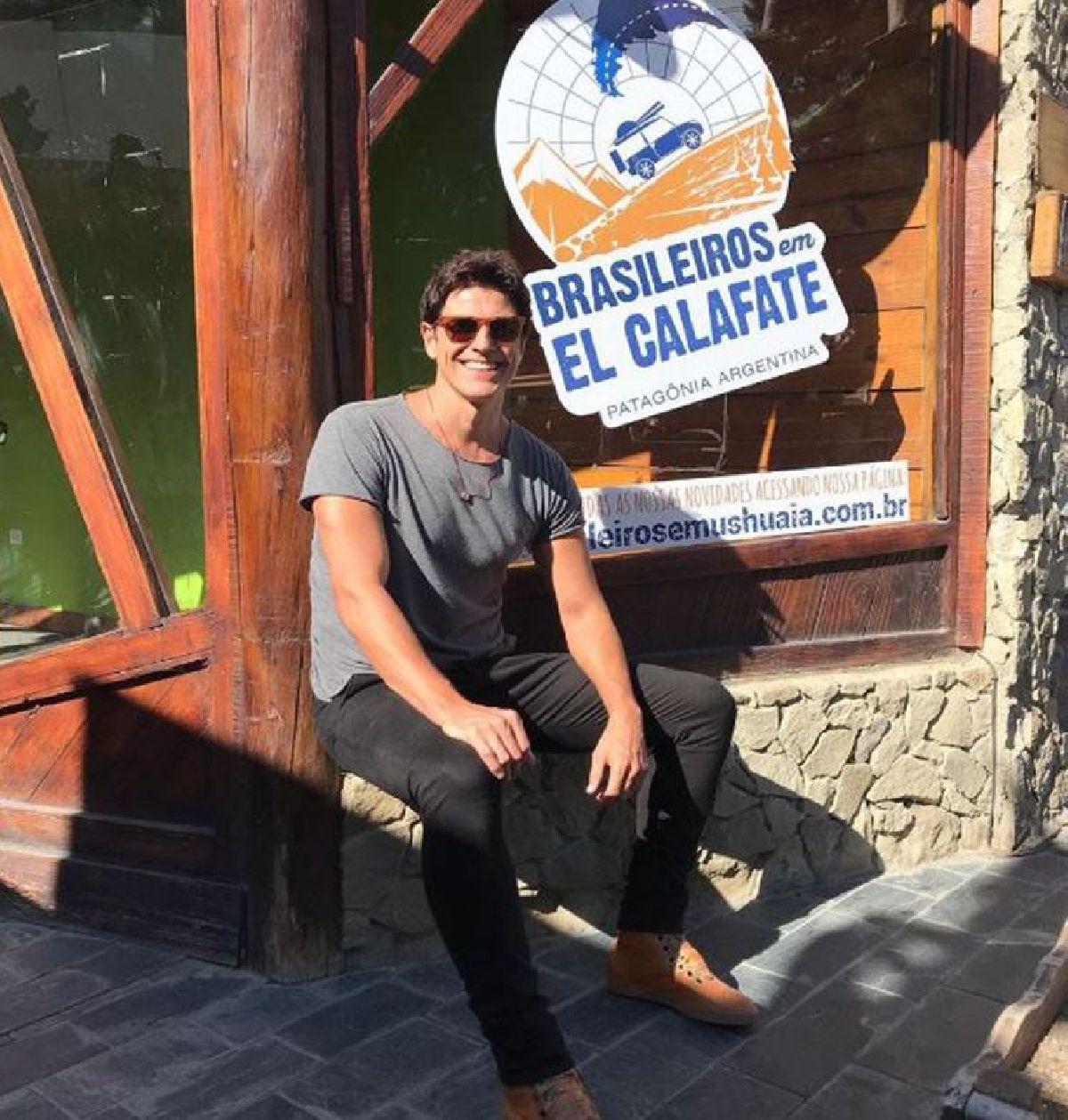 REYNALDO GIANECCHINI MARCA PRESENÇA EM EL CALAFATE COM A BRASILEIROS EM USHUAIA