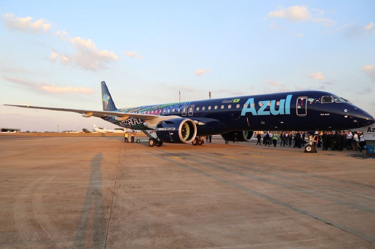 AZUL RECEBE CERTIFICAÇÃO PARA OPERAR COM EMBRAER E2 EM CONGONHAS E NO SANTOS DUMONT