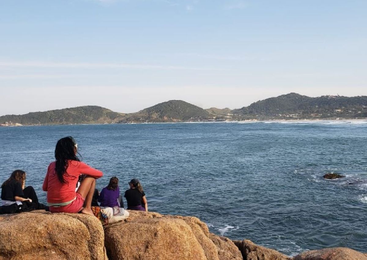 PRAIA DO ROSA SE DESTACA COMO UMA DAS PREFERÊNCIAS DAS BALEIAS FRANCA NA TEMPORADA 2021