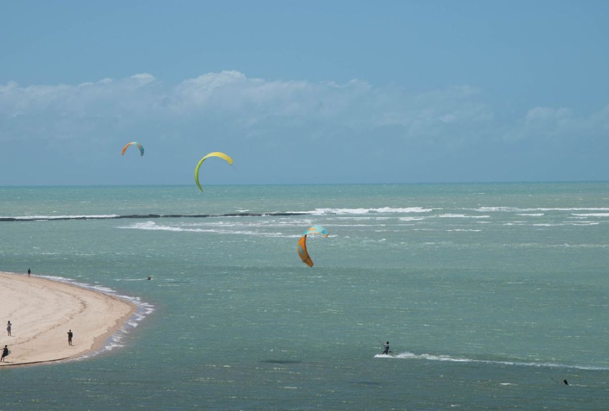 CARIBE DO NORDESTE: PRAIAS COM PISCINAS NATURAIS E TURISMO RELIGIOSO NO SUL POTIGUAR