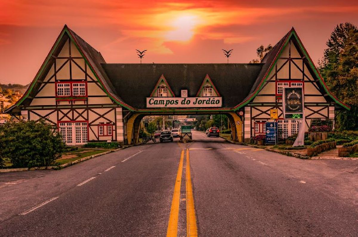 CAMPOS DO JORDÃO LANÇA A CAMPANHA “CARNAVAL NO RITMO DAS MONTANHAS”