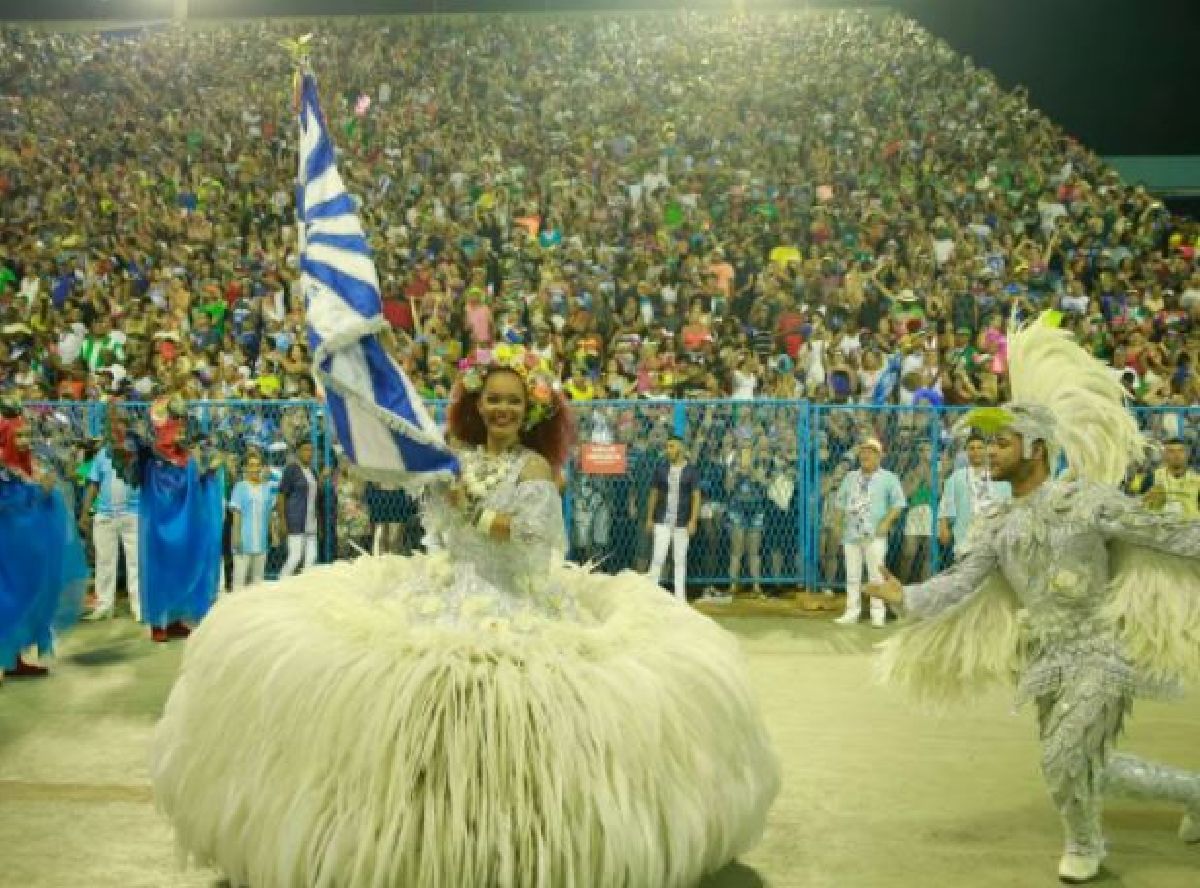 DEU SAMBA! FERIADOS PROLONGADOS E CARNAVAL FORA DE ÉPOCA AQUECEM TURISMO NO BRASIL