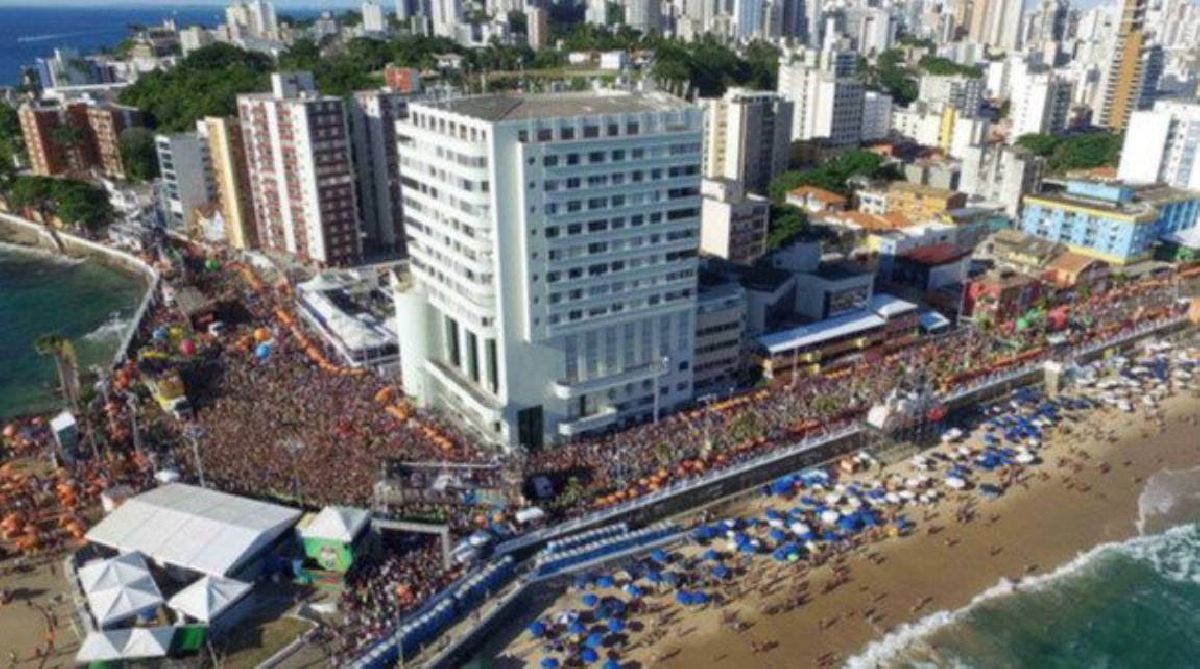 CHEGA A 3 MIL ASSINATURAS PETIÇÃO CONTRA A TRANSFERÊNCIA DO CARNAVAL DO FAROL DA BARRA PARA A ORLA DA BOCA DO RIO