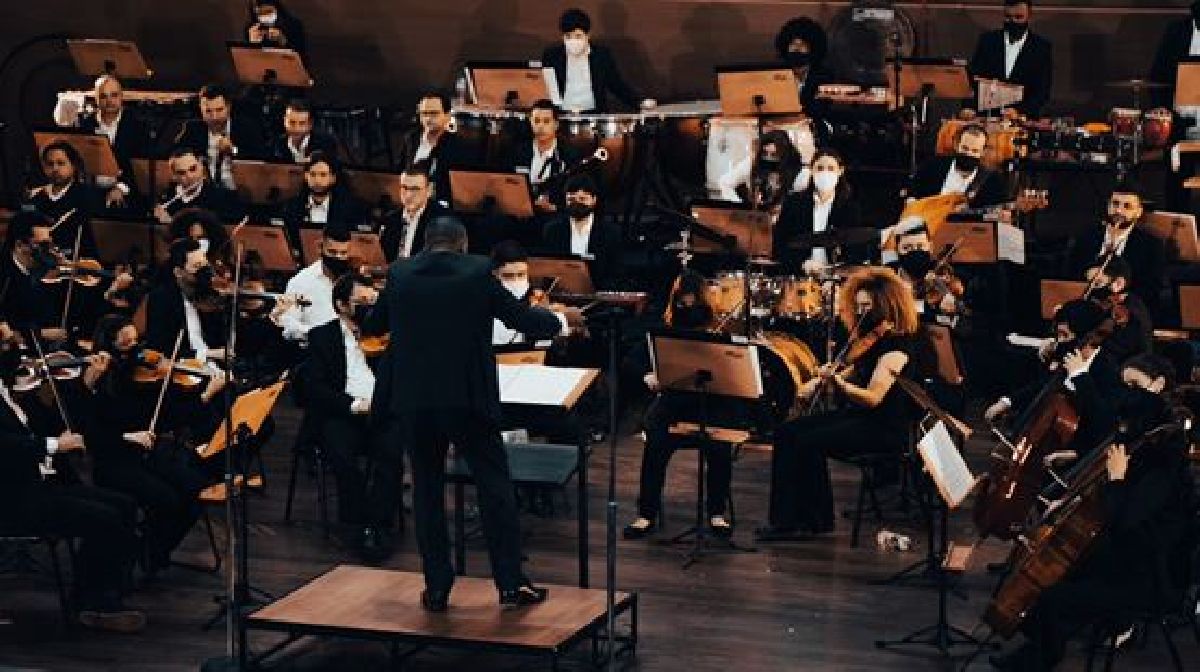 A ORQUESTRA POPS FILARMÔNICA DE SÃO PAULO EM MÚSICA DE CINEMA