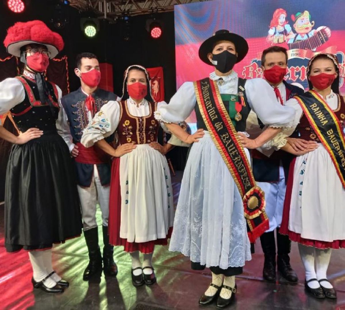 BAUERNFEST CELEBRA A CULTURA ALEMÃ COM MUITA CERVEJA: CONHEÇA RÓTULOS DA CIDADE E DA REGIÃO SERRANA