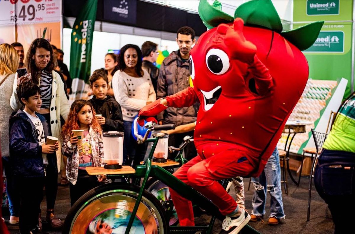 FESTA DO MORANGO COM CHOCOLATE, EM NOVA FRIBURGO, COMEÇA AMANHÃ