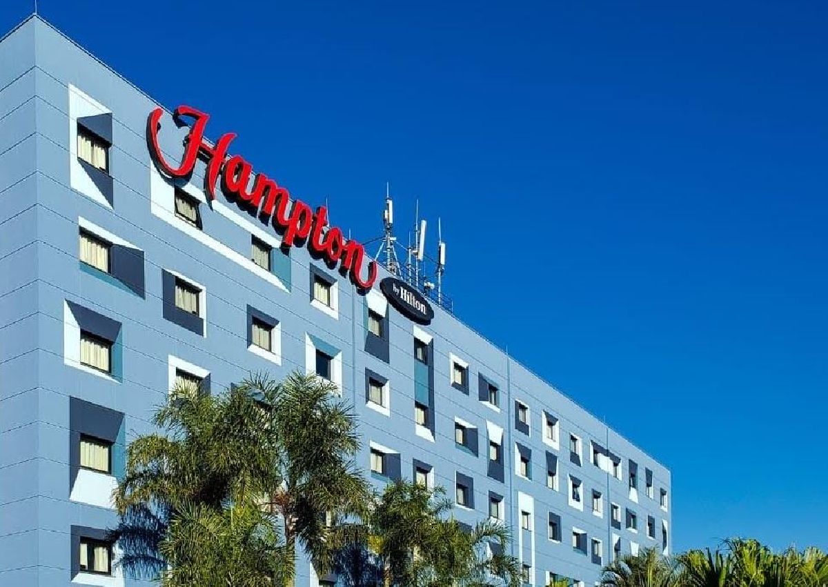 HAMPTON BY HILTON GUARULHOS AIRPORT PROMOVE NATAL SOLIDÁRIO