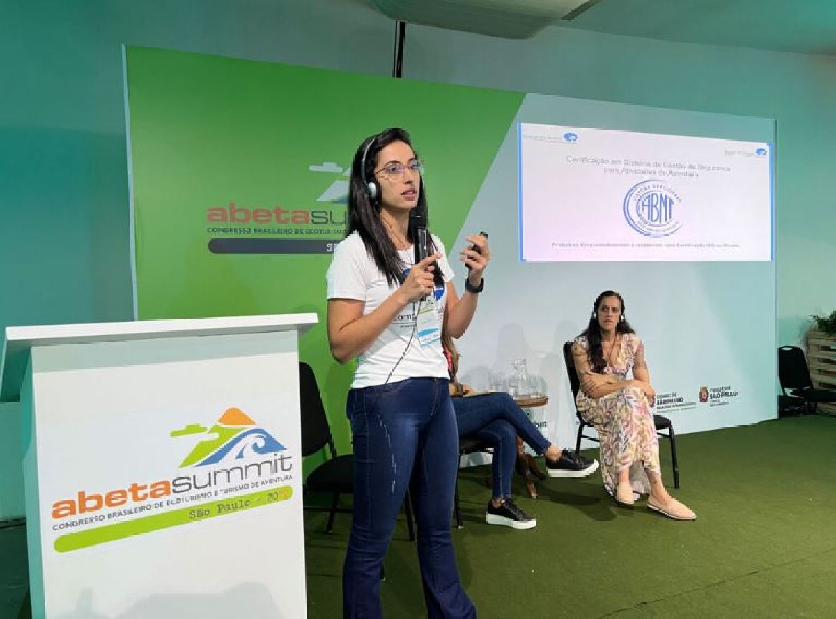 Diretora executiva da Rede dos Sonhos foi uma das palestrantes no Painel “Meninas Da Abeta” Mulheres no Comando, durante o Abeta Summit 2022 – 19º Congresso Brasileiro de Ecoturismo e Turismo de Aventura