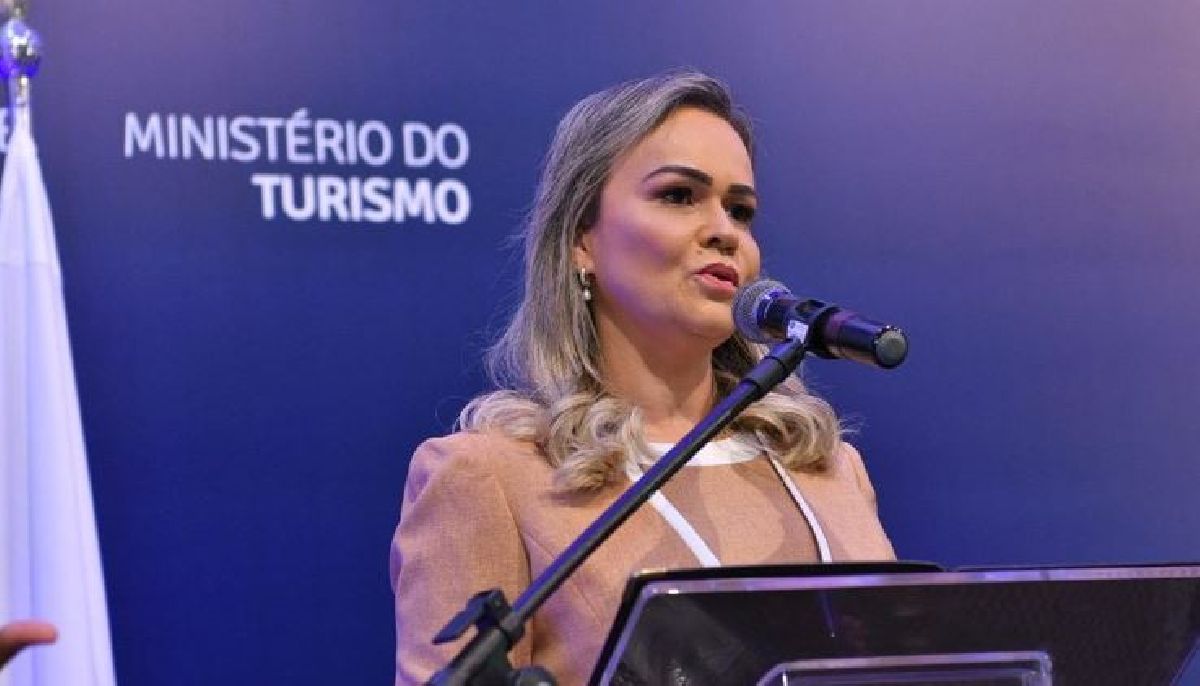 Daniela Carneiro assume Ministério do Turismo pregando união, inclusão e reconstrução do setor