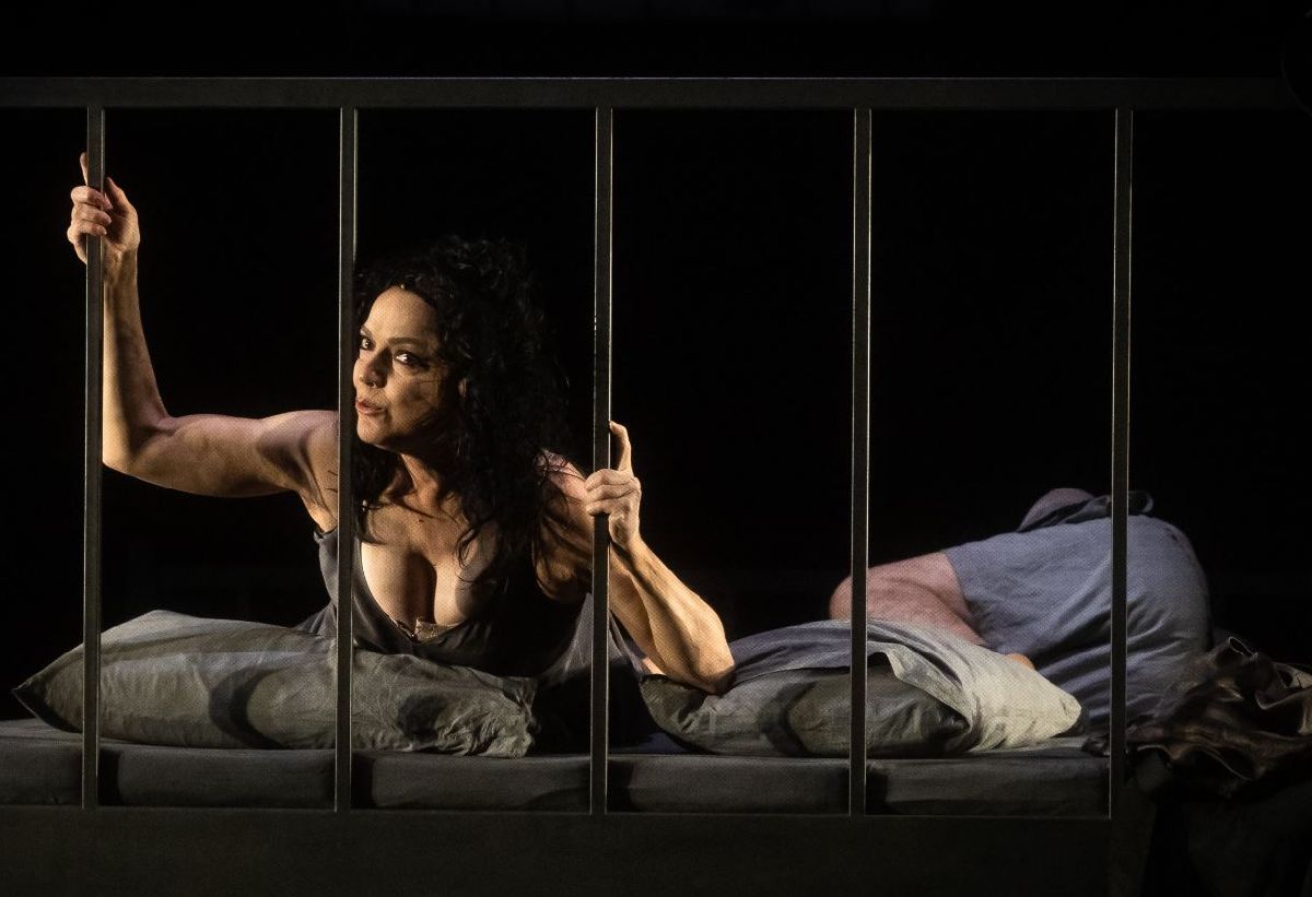 Bete Coelho abre  temporada 2023 do Teatro Unimed
