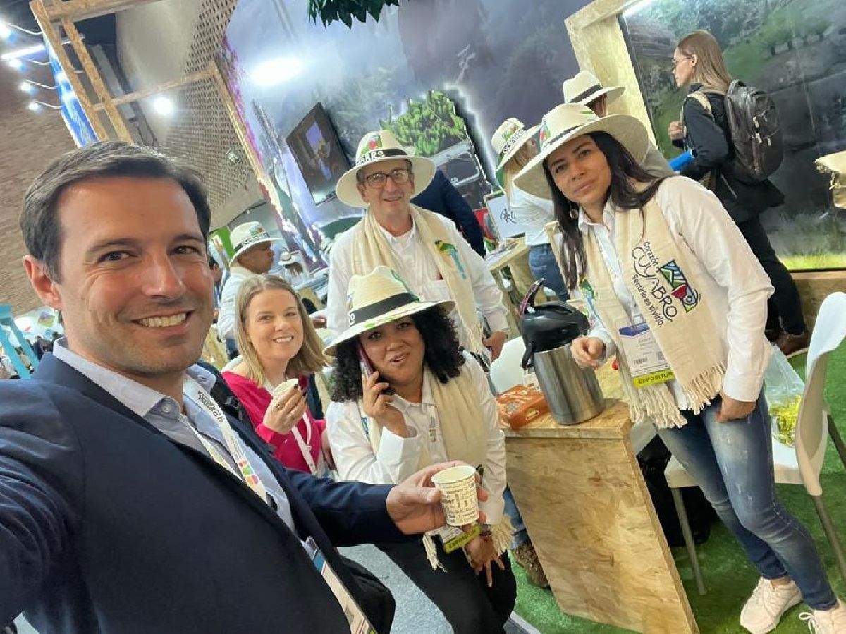 Festuris foca na internacionalização e participa de feiras de turismo na Colômbia e Portugal