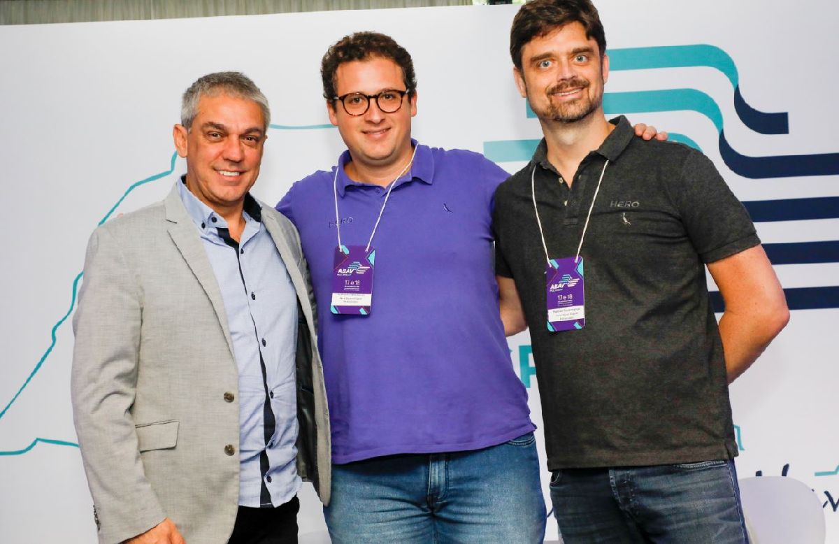 Hero Seguros realiza festa na 45ª Abav TravelSP