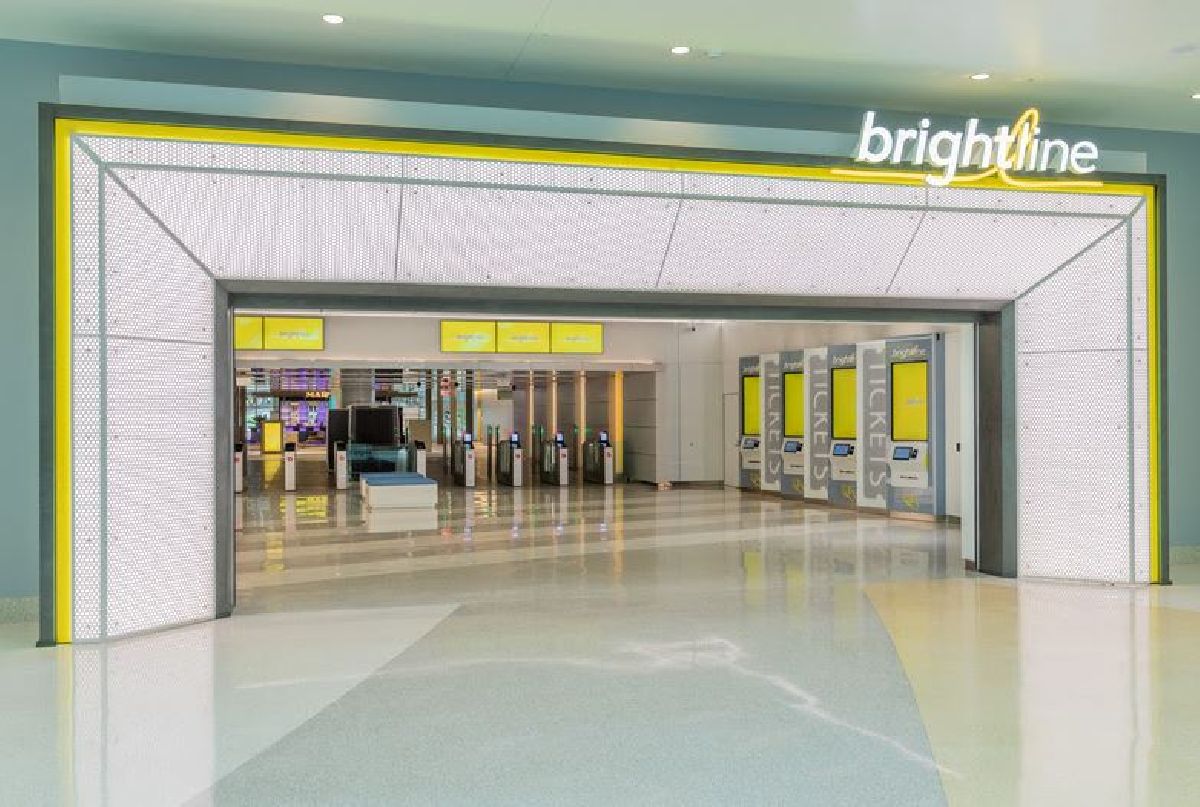 Brightline apresenta estação de trem de passageiros de Orlando