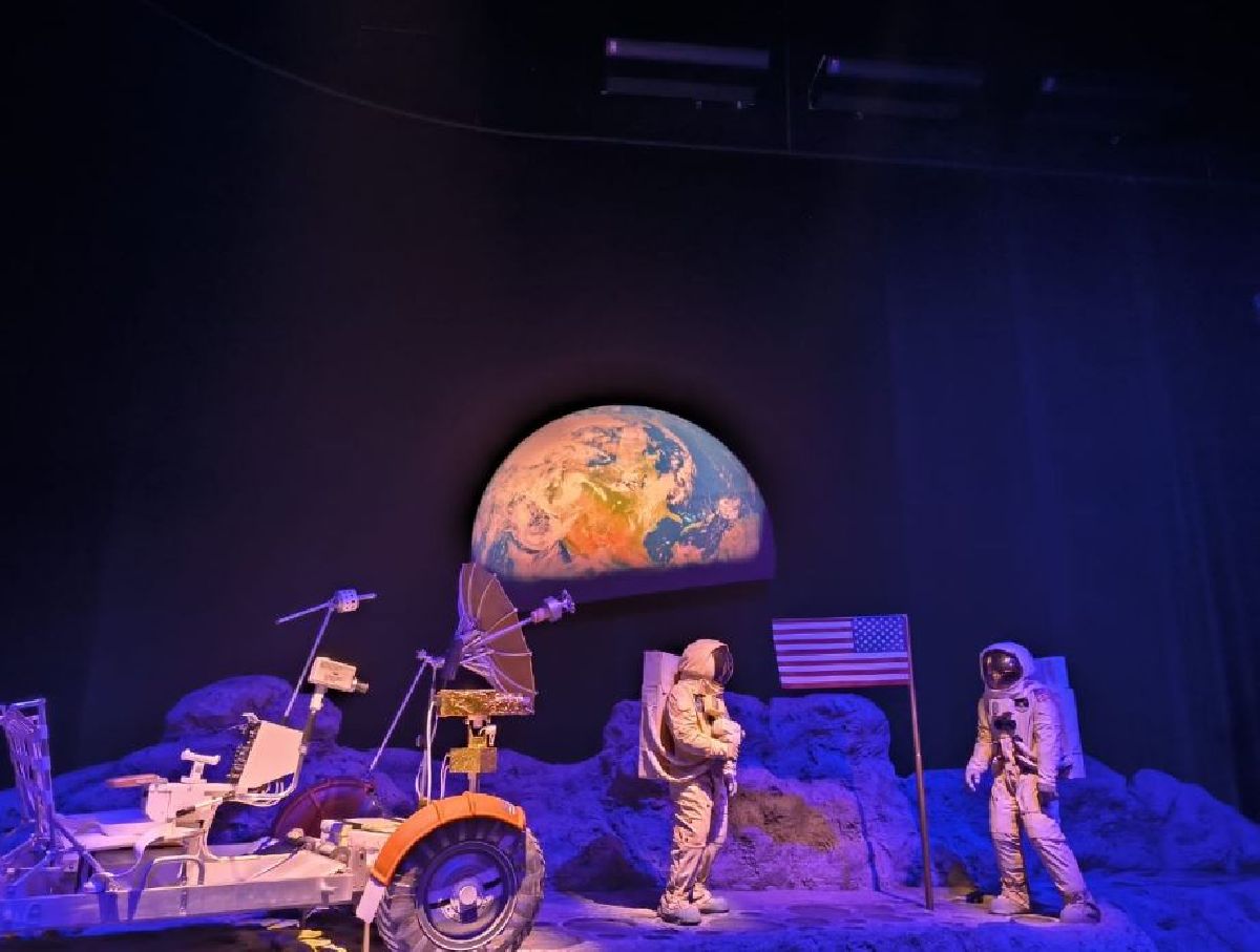 Estreia de Space Adventure conta com a presença de Charles Duke, o astronauta mais jovem a pisar na lua 