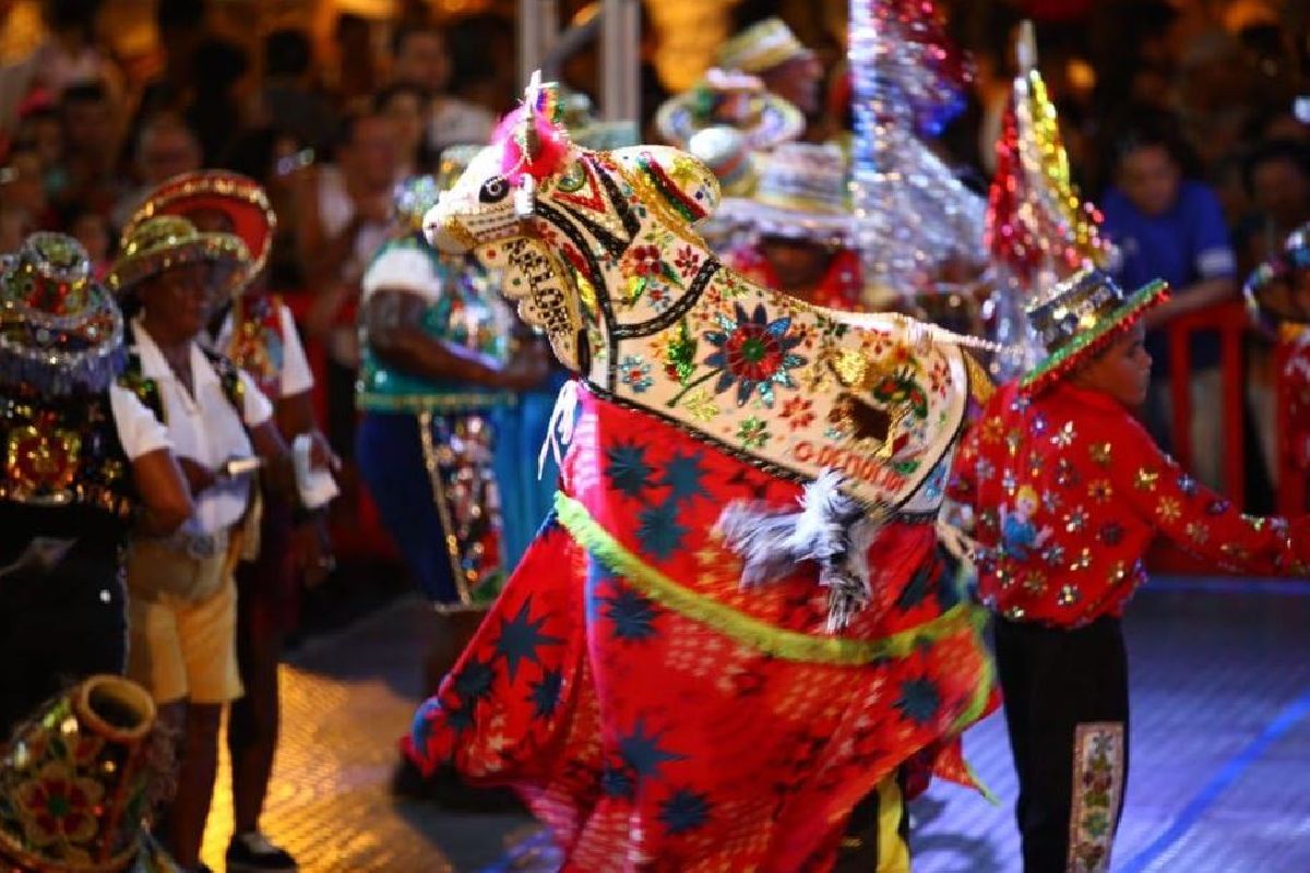 Grupos de Bumba Meu Boi do interior do estado são atrativos para o Turismo de São Luís (MA)