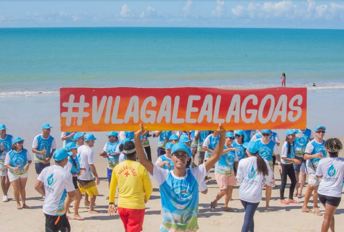 Vila Galé Alagoas promove 2º mutirão de limpeza na Praia do Carro Quebrado