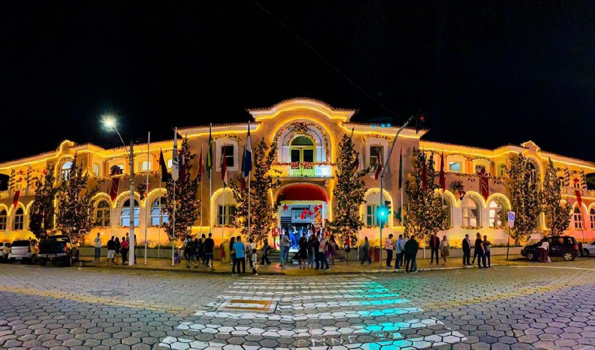 Nova Friburgo inaugura oficialmente, nesta quinta-feira, maior Natal de todos os tempos