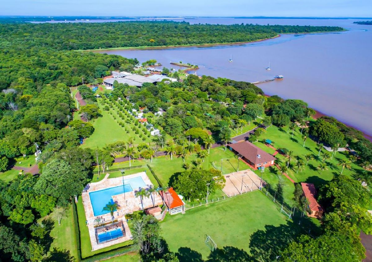 Iniciou hoje (23) o Foz Internacional Boat Show, com mais de 20 barcos na água para visitação no Lago de Itaipu