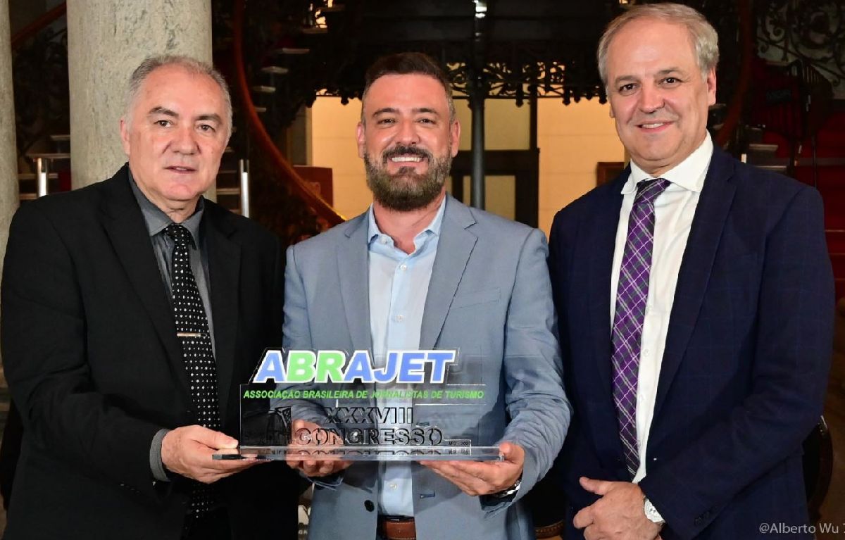 Abertura Oficial do Xxxviii Congresso Nacional da Abrajet reuniu Jornalistas de vários estados brasileiros no Icônico Palácio Da Liberdade, em Belo Horizonte