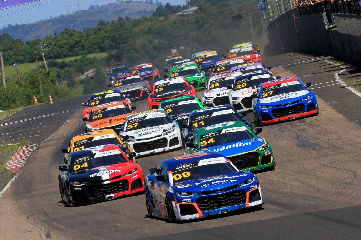 NASCAR Brasil divulga seu calendário para 2024 com etapas em oito diferentes traçados 
