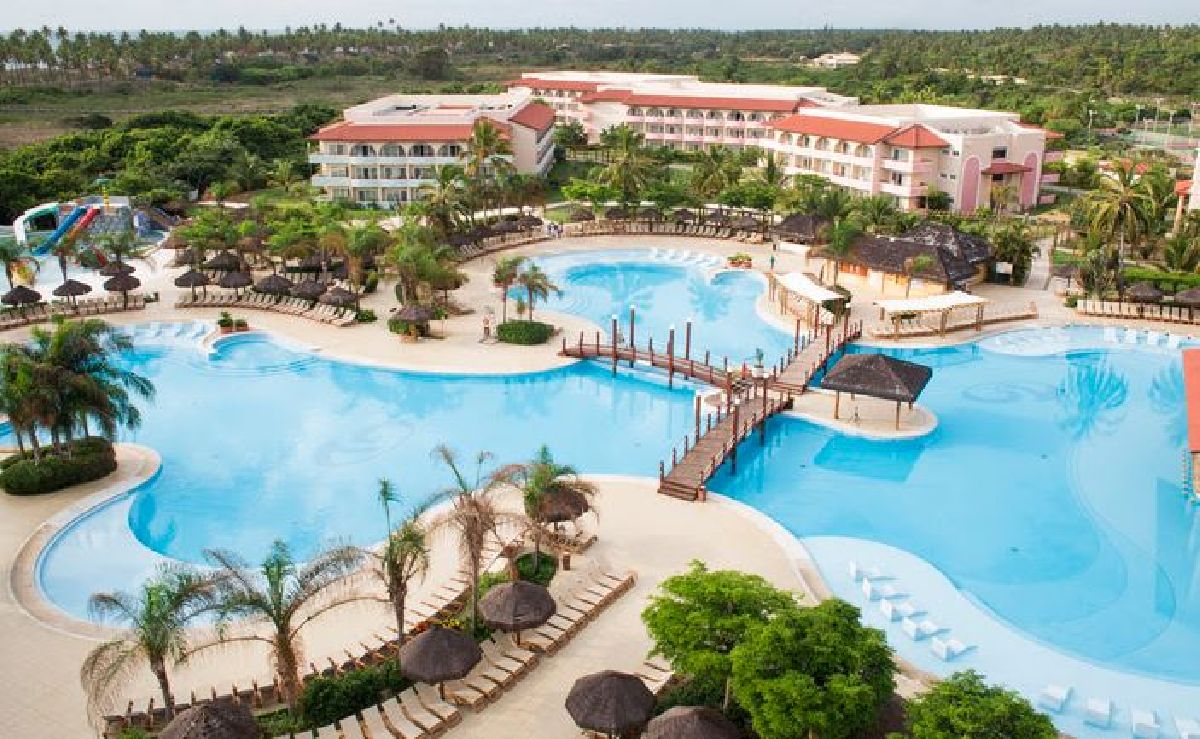 Ao som de Timbalada, réveillon do Grand Palladium Imbassaí Resort & Spa oferece o melhor da Bahia 