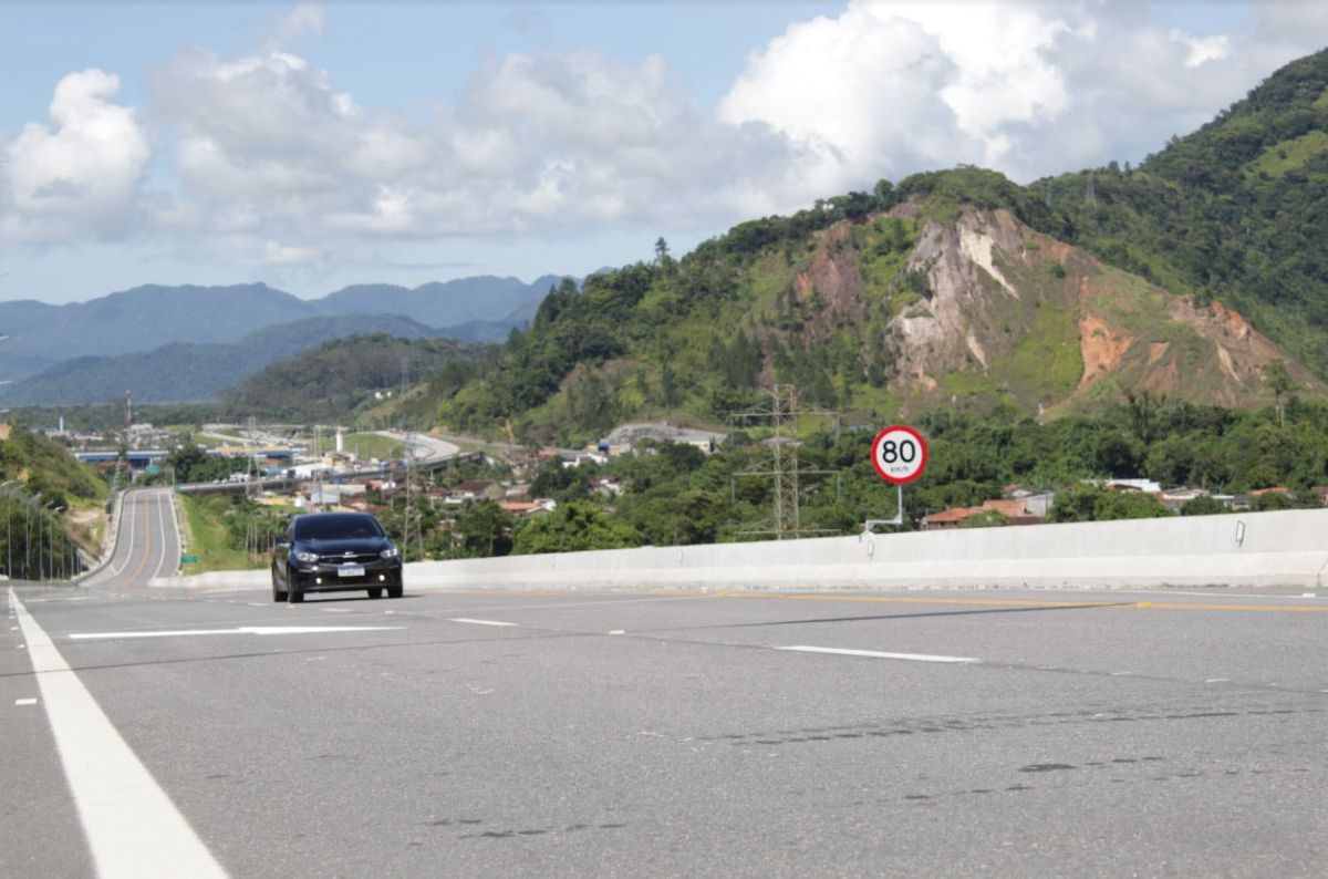 Governo do Estado libera o tráfego no Contorno Norte de Caraguatatuba
