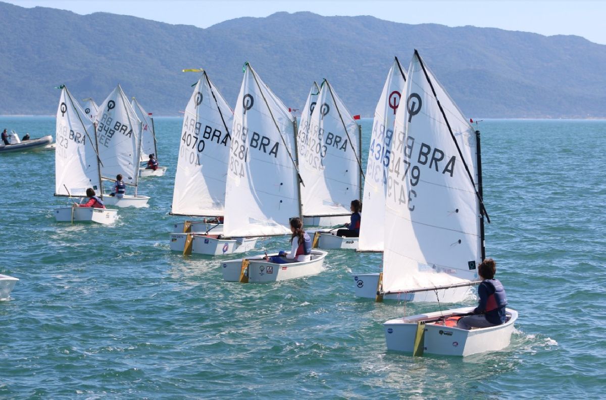 Copa Brasil de Estreantes inaugura programação do 52º Campeonato Brasileiro de Optimist Oakberry