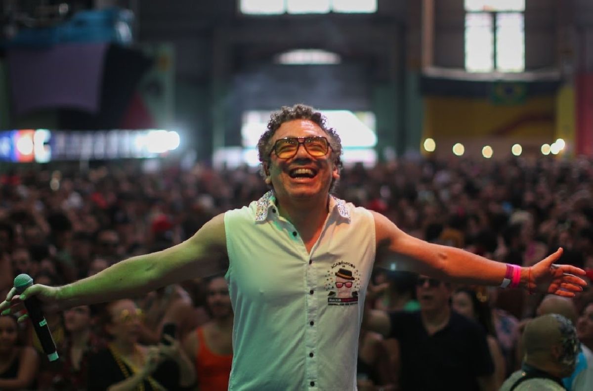 Resiste Amor em SP: Acadêmicos do Baixo Augusta, maior bloco de carnaval de rua em São Paulo, anuncia datas dos ensaios oficiais de 2024