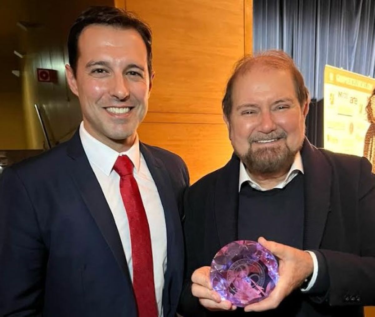 Guilherme Paulus recebe Prêmio Silvia Zorzanello na Espanha