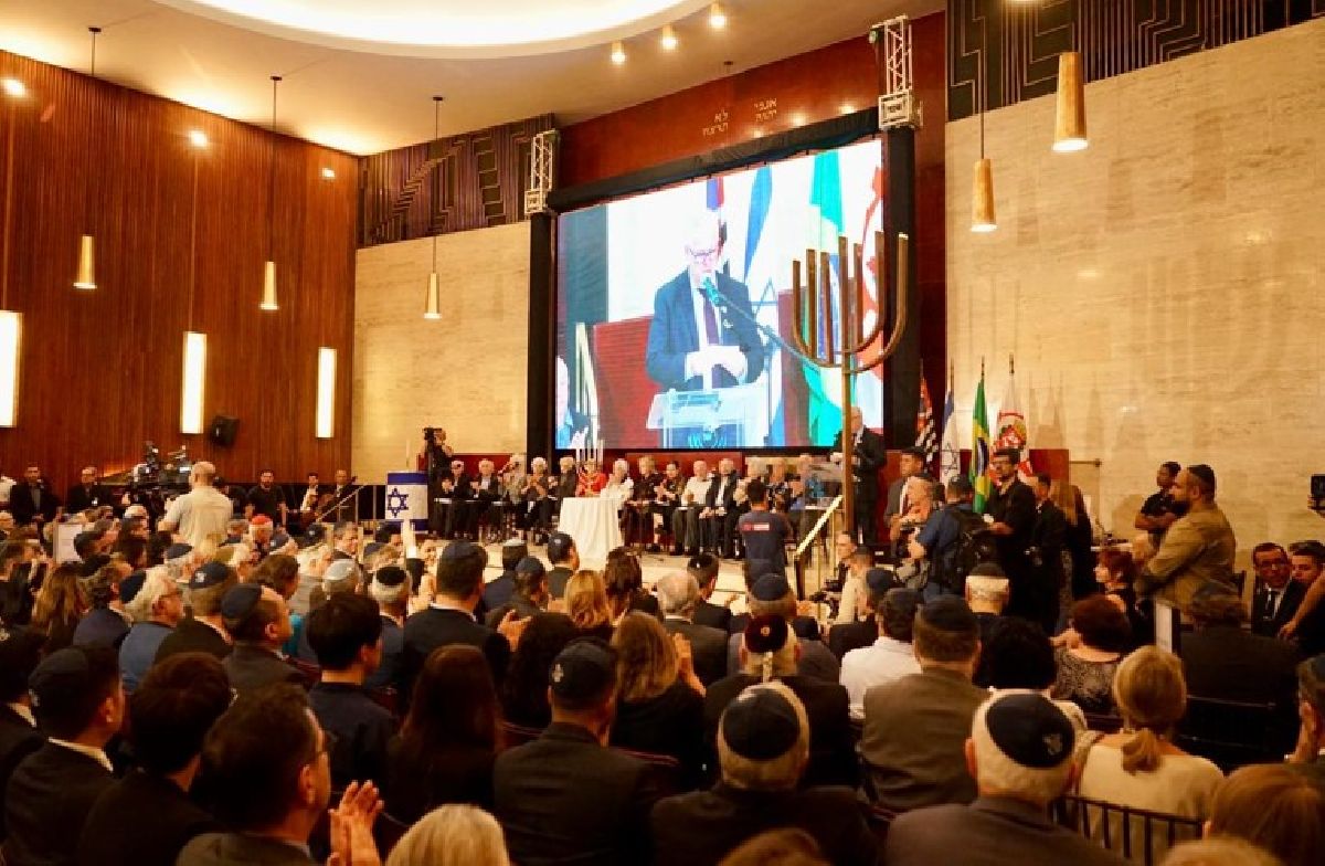 Memória do Holocausto: Setur-SP participa de solenidade em homenagem às vítimas