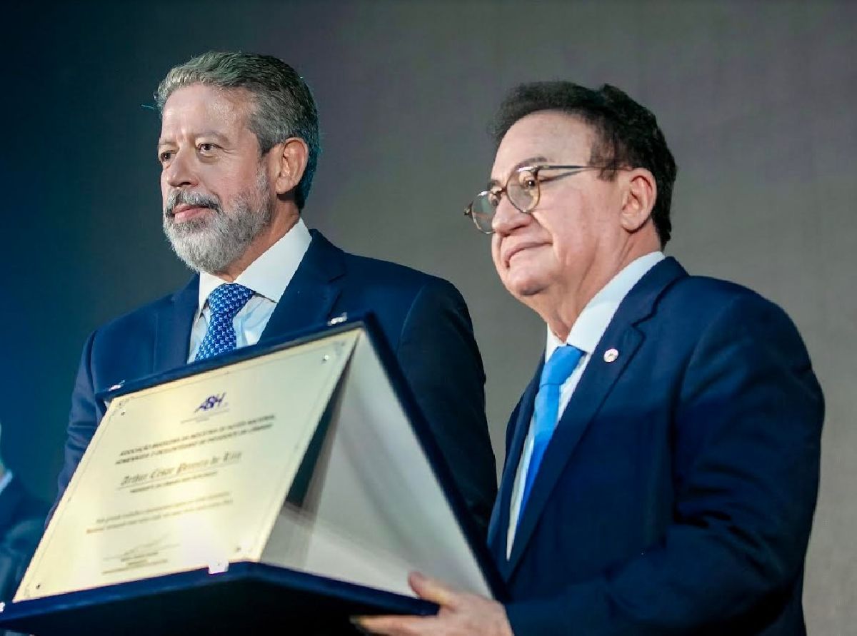 ABIH Nacional homenageia presidente da Câmara dos Deputados, Arthur Lira