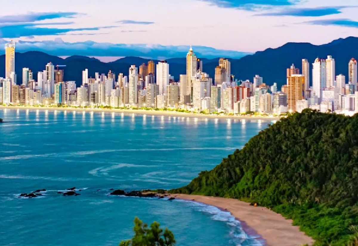 Projeto Visite Balneário Camboriú e Região Costa Verde & Mar chega ao Nordeste com ações em Fortaleza e Salvador