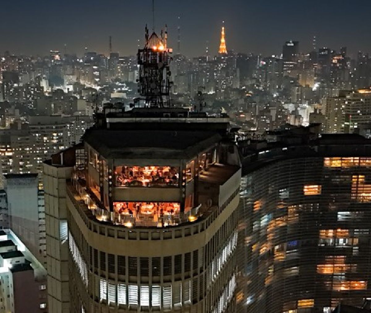 Terraço Itália apresenta menus especiais para o Dia dos Namorados
