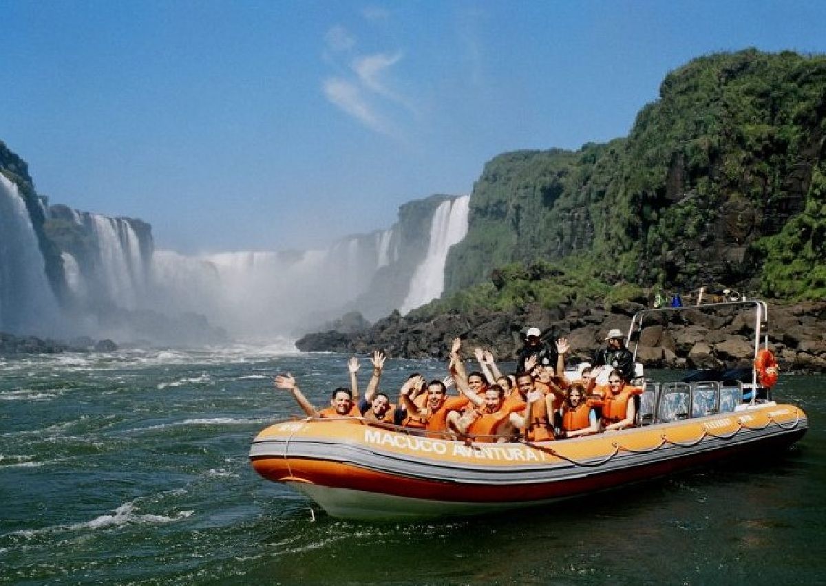 Macuco Safari, Aventura e Natureza nas Férias de Julho em Foz do Iguaçu/PR