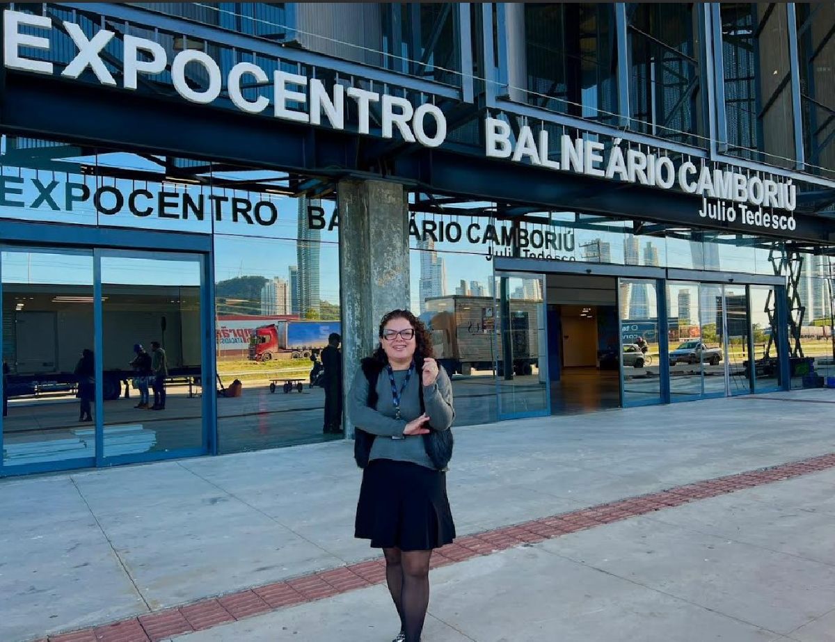 Claudia Regina assume a gerência comercial do Expocentro Balneário Camboriú Júlio Tedesco