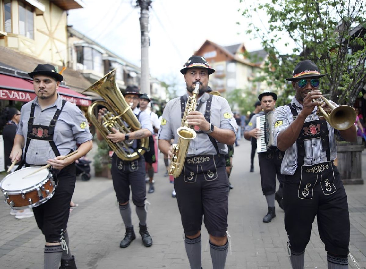 13ª Oktoberfest de Campos do Jordão celebra cervejas artesanais e cultura alemã