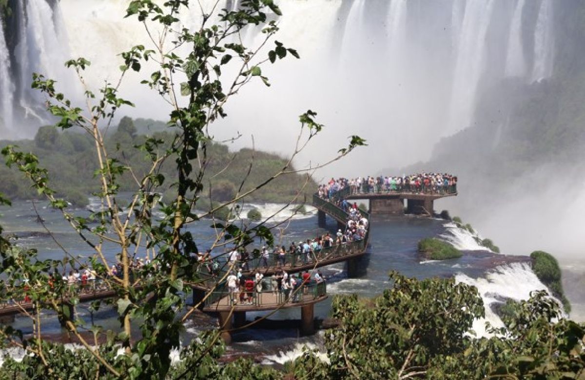 Parque Nacional do Iguaçu recebeu mais de 157 mil pessoas em setembro