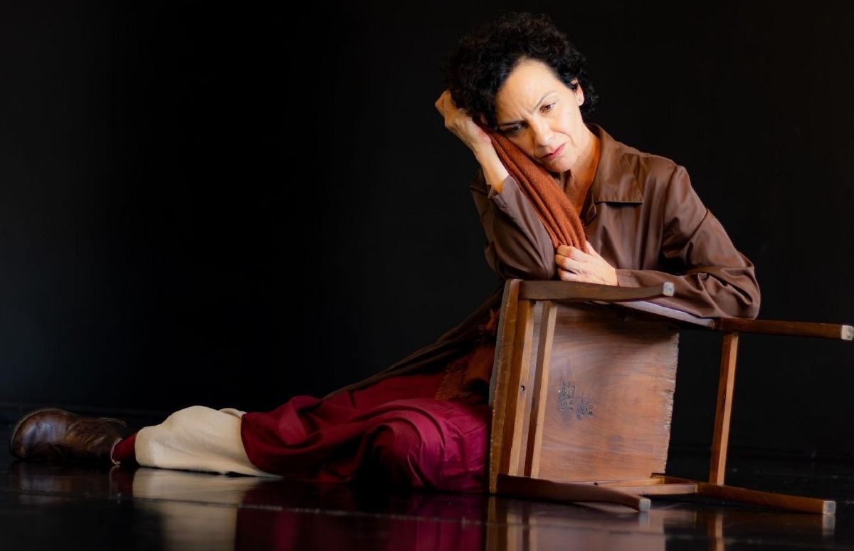 Victória Camargo estreia no Atelier Cênico em novembro o  solo A Recaída, o drama de uma mãe que perdeu seu filho único na pandemia de Covid-19 Victória Camargo estreia no Atelier Cênico em novembro o  solo A Recaída, o drama de uma mãe que perdeu seu filho único na pandemia de Covid-19