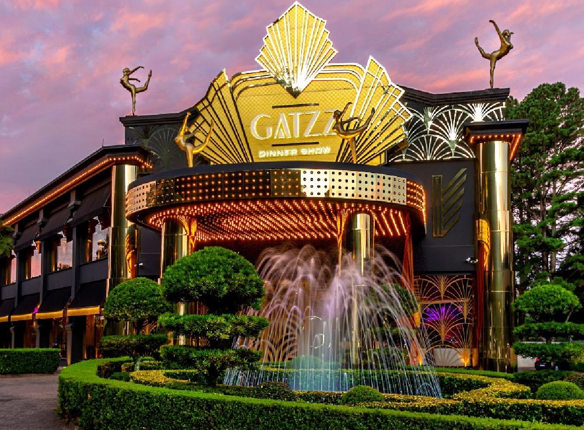 Gatzz Fondue & Show recebe festa de 10 anos do Espaço Luxury durante Festuris