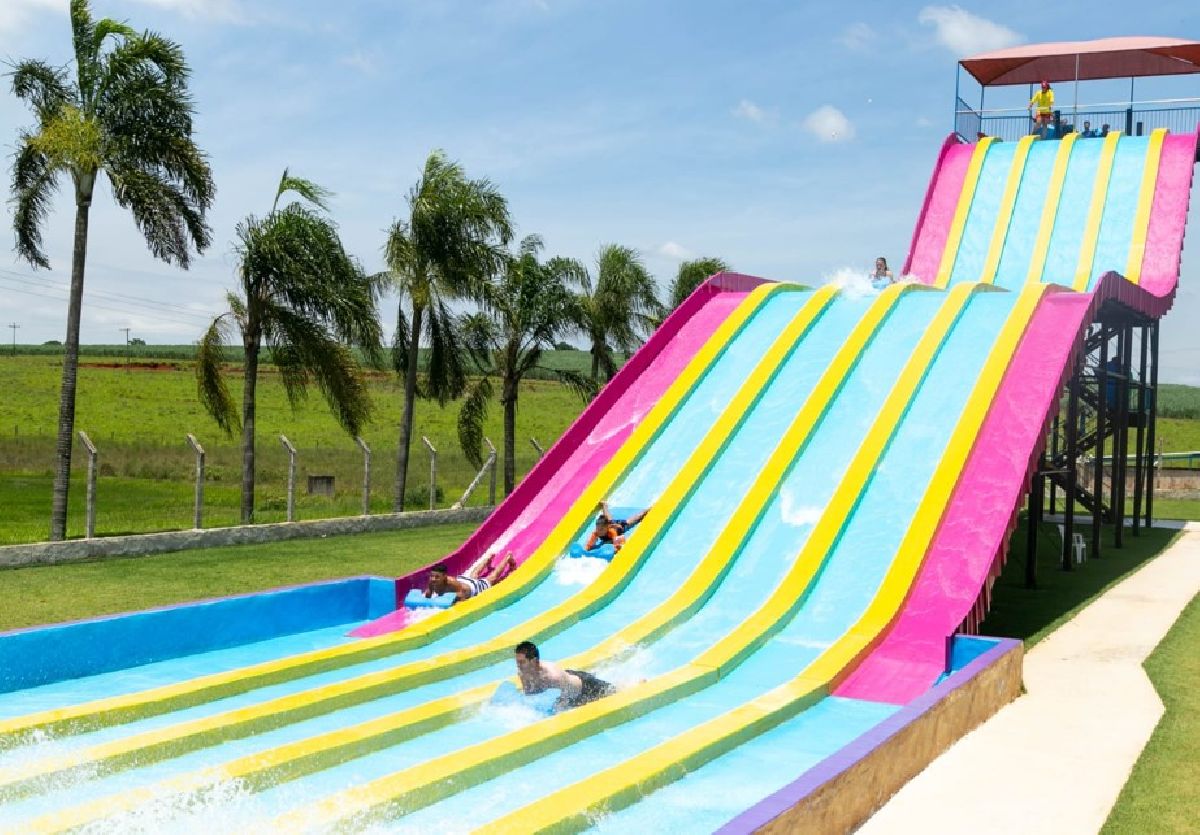 Atrações aquáticas para curtir feriados de novembro em Cesário Lange