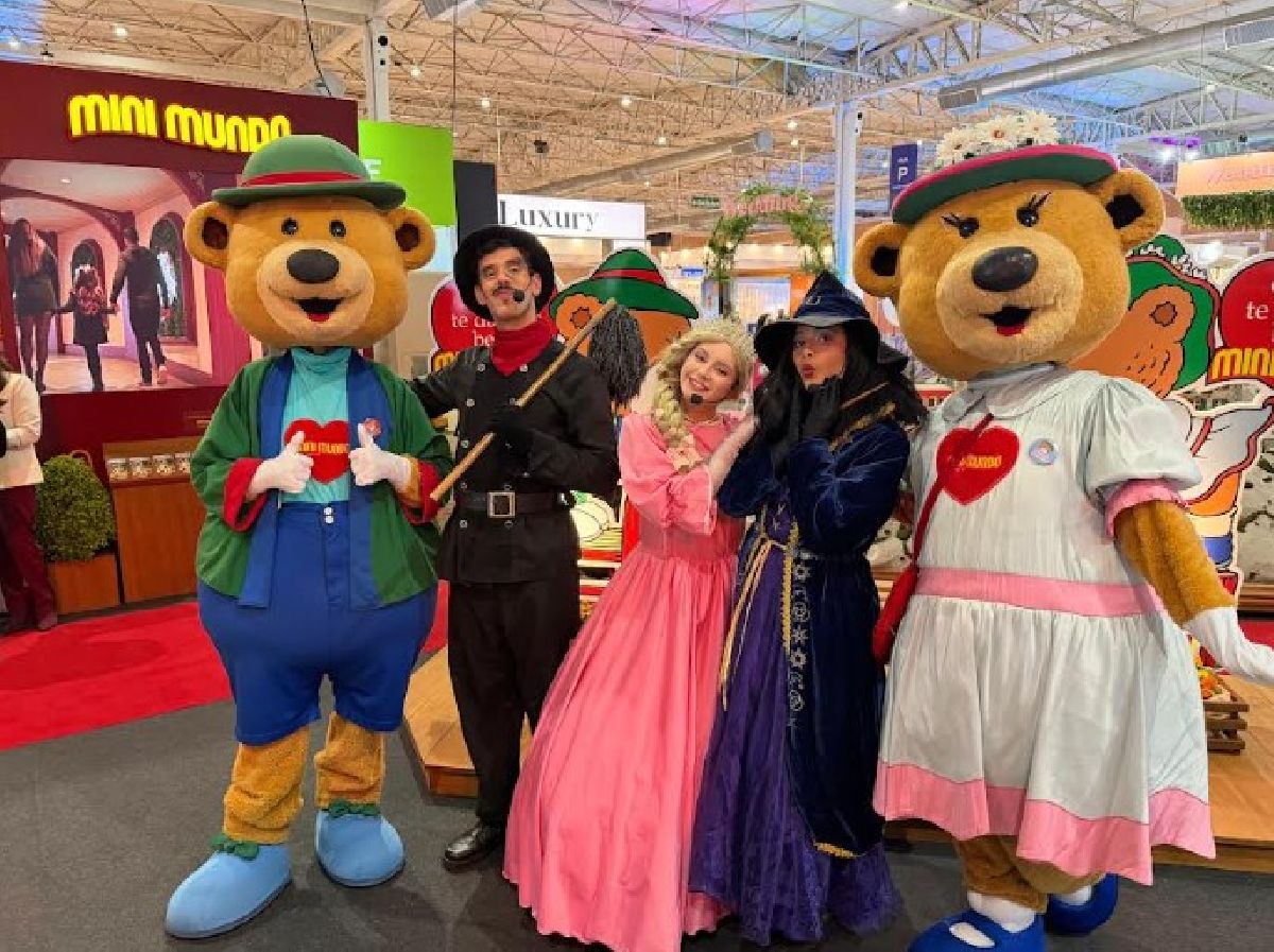 Mini Mundo apresenta novidades no Festuris: Bosque dos Personagens e nova réplica de hotel suíço encantam o público do turismo