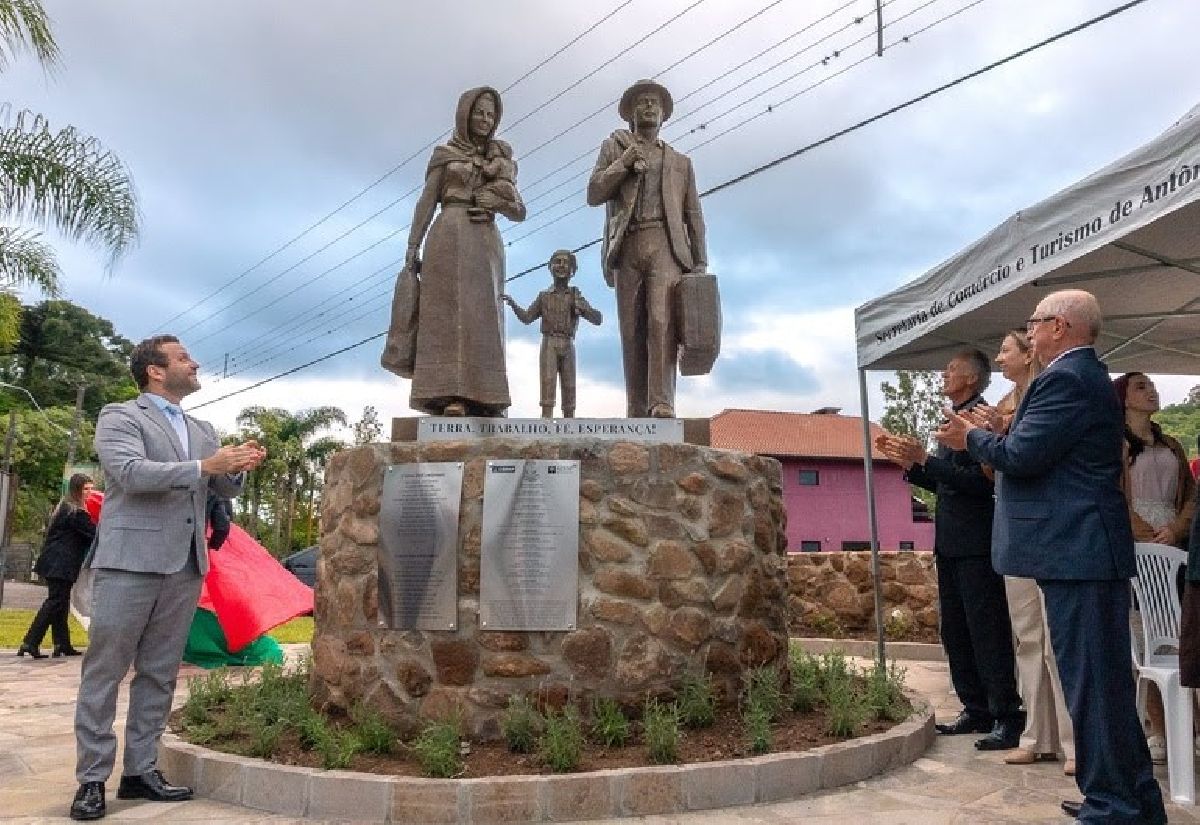 Rio Grande do Sul ganha monumento em homenagem aos 150 anos da imigração italiana