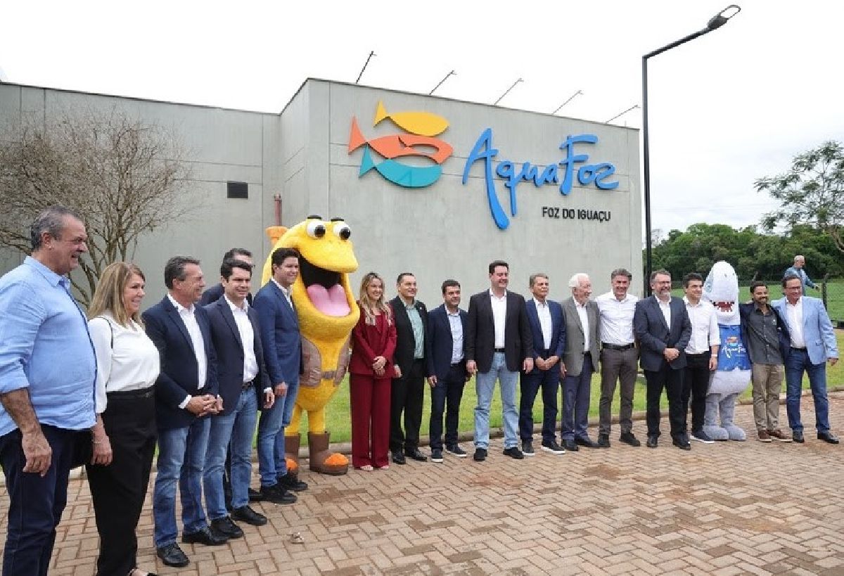 Com investimento de R$ 140 milhões, AquaFoz é inaugurado em Foz do Iguaçu com presença de autoridades
