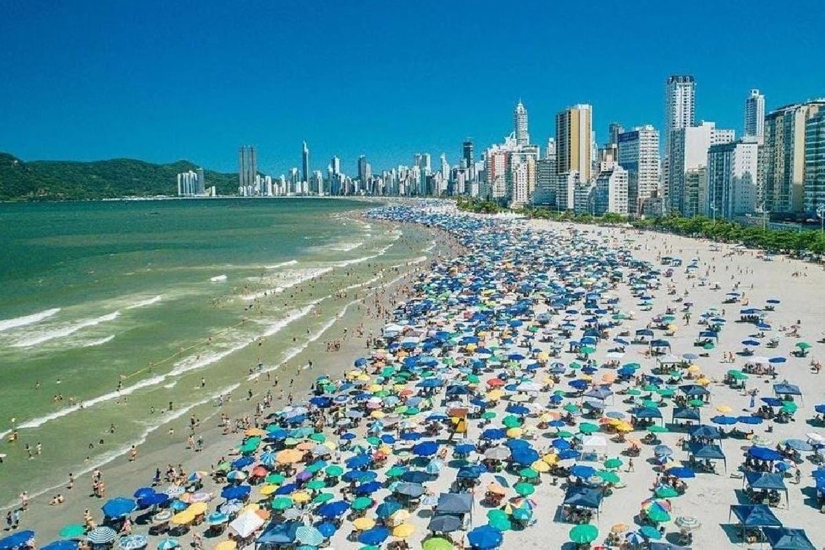 Balneário Camboriú deve registrar alta ocupação hoteleira no feriadão da Consciência Negra