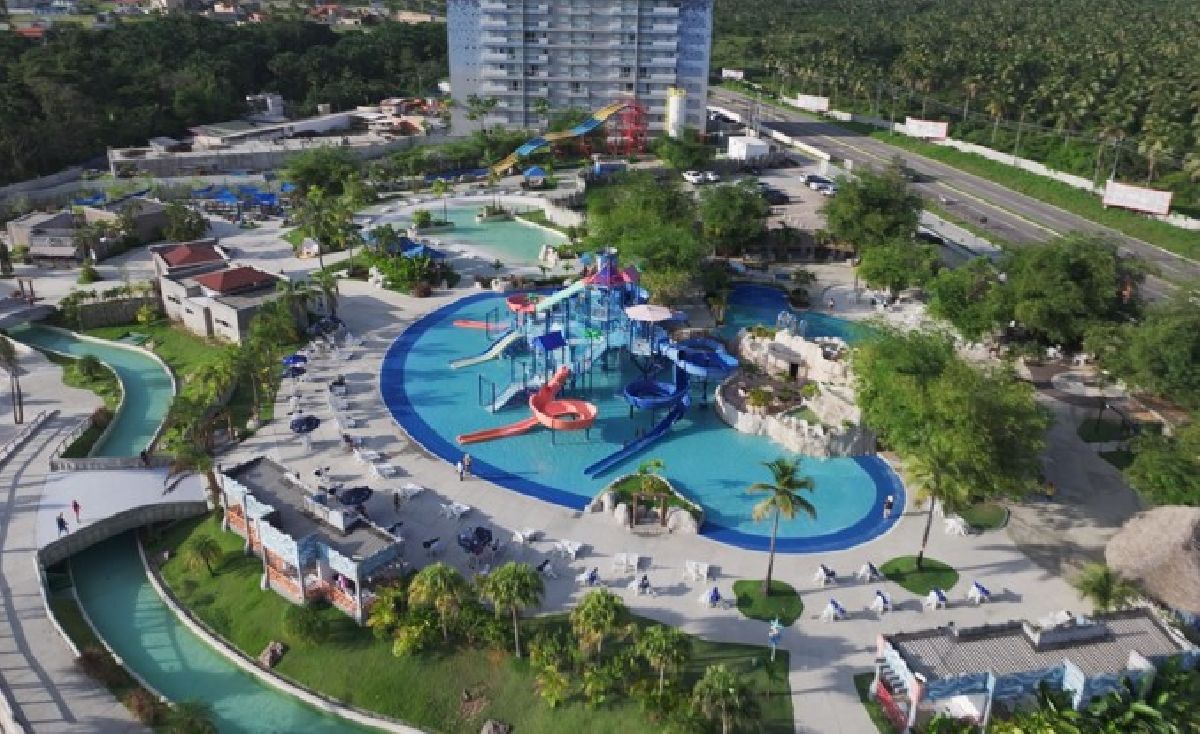 Natal e Réveillon no Aqualand: maior complexo aquático do Norte anuncia pacotes com programação para toda a família