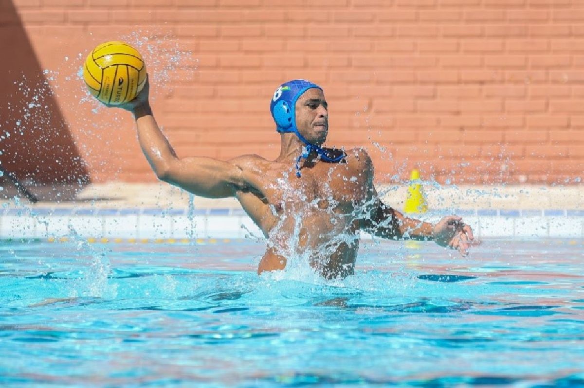 Evento esportivo no Wetn Wild incentiva novas gerações ao polo aquático