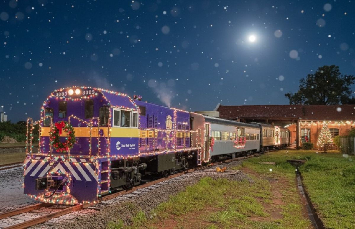 Expresso de Natal é o destaque do fim de semana no Trem da República